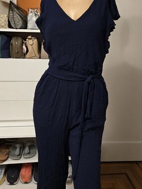 Kensie Size 4 Navy V-Neck Tie-Waist Jumpsuit